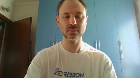 mravocado6 online show from 02.11.26