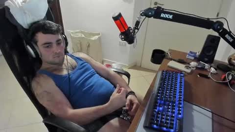 Snapshot of mrclean_97 chatting on 03.12.25 GoodBoy online show from 03.12.25