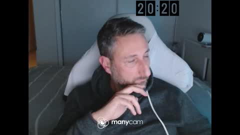 mrdr0o0o online show from 11.17.25