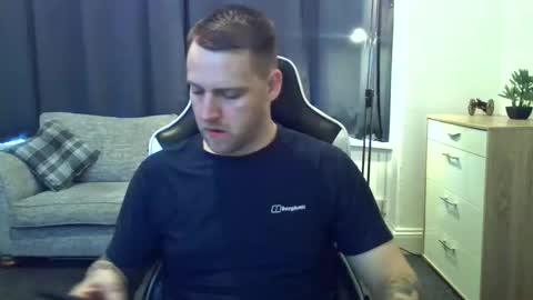 mrengland86566 online show from 02.19.26