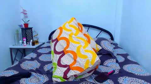 mrladybunnycock online show from 12.18.25