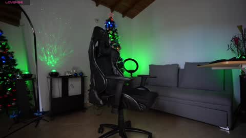 Luis    Instagram   online show from 12.24.24