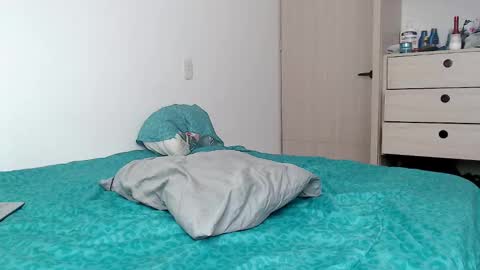 INDEPENDT MODEL - Twitter mrmickke online show from 12.28.24