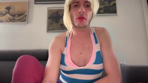 TaleOfLaura online show from 01.19.25