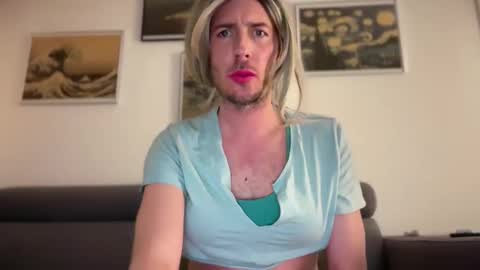 TaleOfLaura online show from 01.10.26