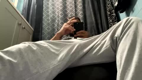 mrnineinch1995 online show from 04.12.26