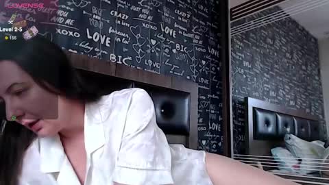 Lara online show from 03.08.25