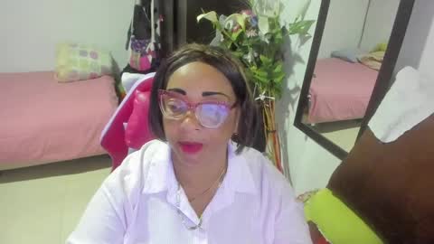 mrs_mommy online show from 01.06.25