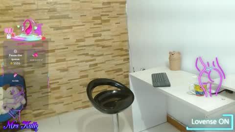 Snapshot of mrskatty chatting on 11.27.25 Tell me Katty online show from 11.27.25