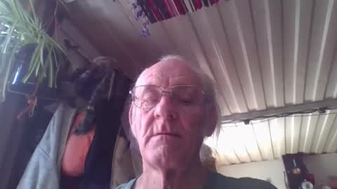 Snapshot of mrsubman chatting on 04.20.26 Chuck online show from 04.20.26