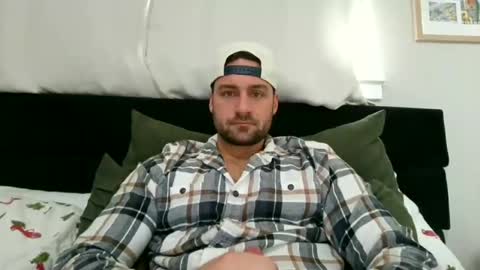 mrthickly818 online show from 02.24.26