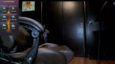 Snapshot of mrwopp1 chatting on 12.27.24 mrwopp1 online show from 12.27.24