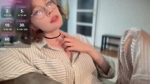 Snapshot of ms_christiana chatting on 11.19.25 ms_christiana online show from 11.19.25