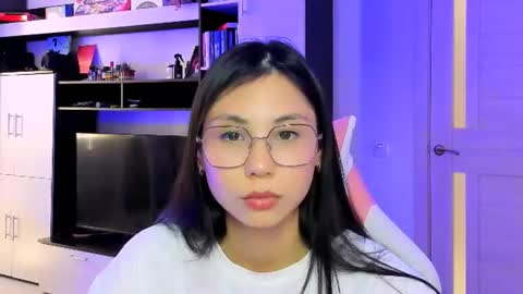 ms_emily_ online show from 06.20.26