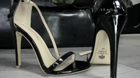 Snapshot of ms_enigma chatting on 03.02.26 Goddess. Miss. Lady. Queen. Madam Milady online show from 03.02.26