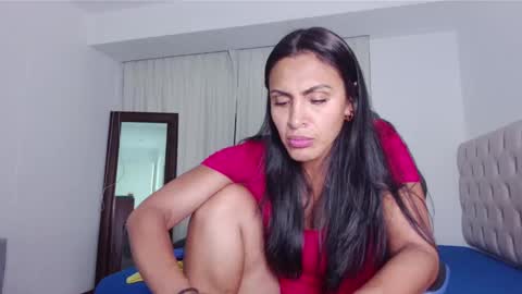 Snapshot of ms_freya chatting on 01.17.25 Freya online show from 01.17.25