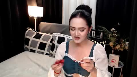 Snapshot of ms_grey4u chatting on 11.20.25 Ash online show from 11.20.25