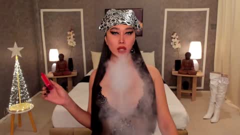 Snapshot of ms_lhaydeebunny chatting on 12.08.24 Evon online show from 12.08.24