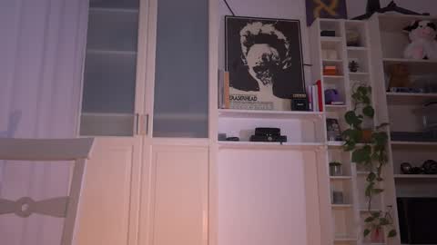 Snapshot of ms_lorelei chatting on 11.07.25 Lore online show from 11.07.25