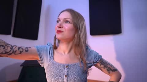 Snapshot of ms_lorelei chatting on 02.26.26 Lore online show from 02.26.26