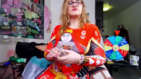 Cunty Luxxe online show from 01.05.26