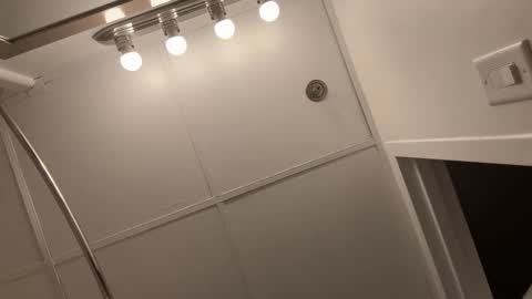 Snapshot of mskitty000 chatting on 12.03.25 mskitty000 online show from 12.03.25