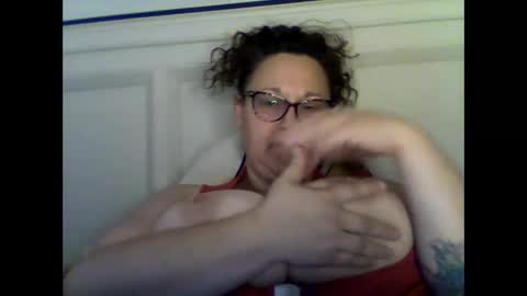 Snapshot of msmv99 chatting on 04.13.26 msmv99 online show from 04.13.26