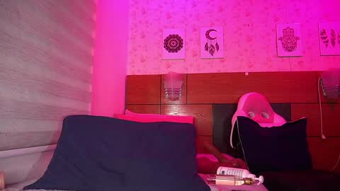 Manuela  online show from 01.31.25