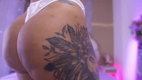 Manuela  online show from 12.20.25