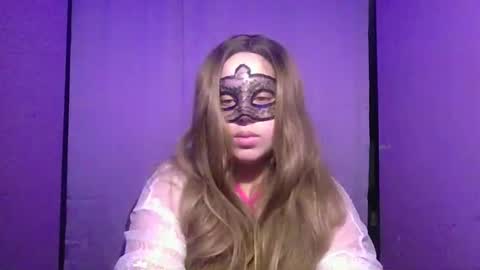 Snapshot of msvenome chatting on 11.18.25 MsVenome online show from 11.18.25