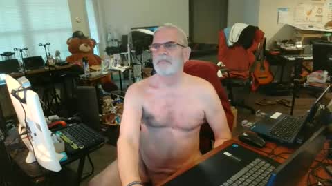 mt2much online show from 04.12.26