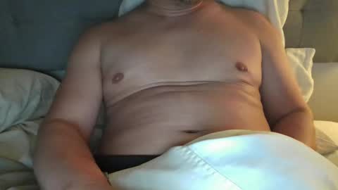 Snapshot of mtman5 chatting on 01.18.25 mtman5 online show from 01.18.25