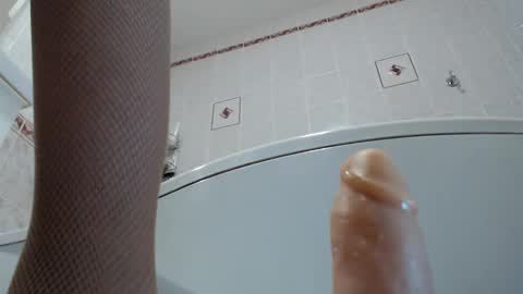 Snapshot of mullty chatting on 01.14.25 Mullty online show from 01.14.25