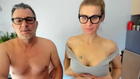 LOVELY JULIA  Peter DAY online show from 01.12.25