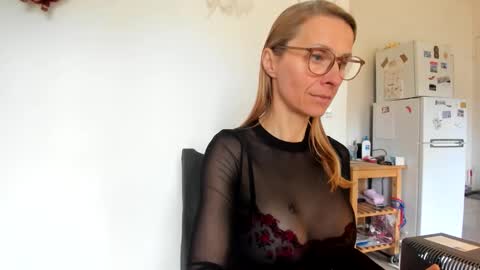 LOVELY JULIA  Peter DAY online show from 03.29.26