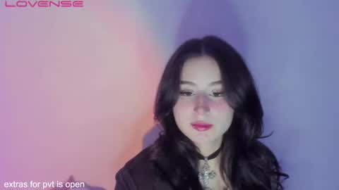 kimi- independent model online show from 10.15.25