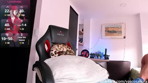 Snapshot of murielkarmesi chatting on 02.15.25 murielkarmesi online show from 02.15.25