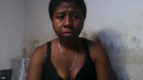 Snapshot of murielleee chatting on 05.20.26 murielleee online show from 05.20.26
