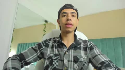 muscle scott online show from 09.12.25