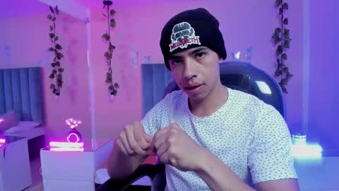 muscle scott online show from 11.05.25