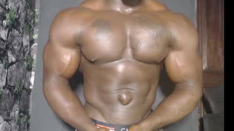 musclegod23 online show from 12.28.24