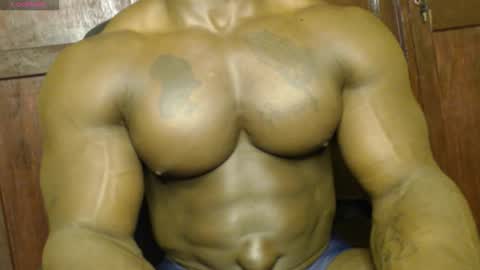 musclegod23 online show from 09.20.25