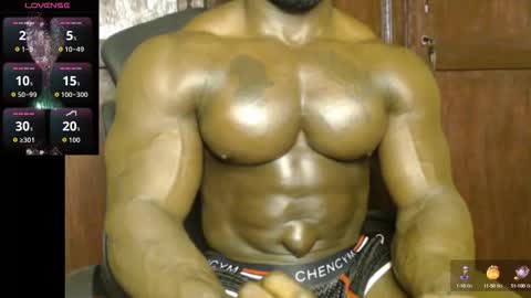 musclegod23 online show from 09.26.25