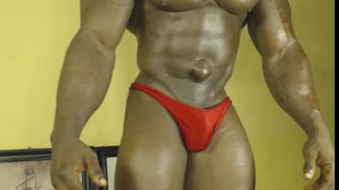 musclegod23 online show from 10.25.25