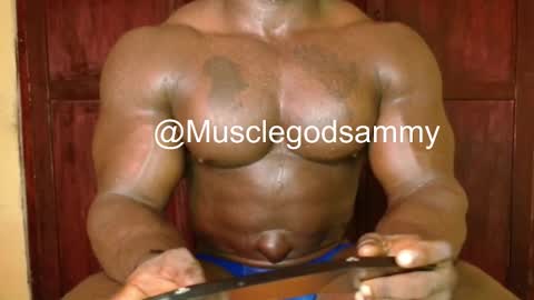 musclegod23 online show from 01.05.26