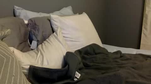 Snapshot of muscles4same chatting on 10.26.25 muscles4same online show from 10.26.25