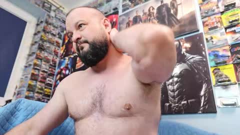 Snapshot of muscular_bear chatting on 03.14.26 Chris online show from 03.14.26