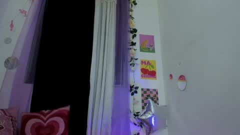 Snapshot of muse_golden chatting on 05.29.26 muse_golden online show from 05.29.26