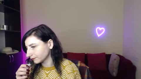 Jeneva online show from 11.18.25