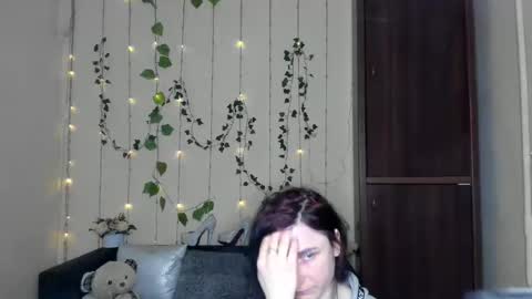 Jeneva online show from 04.19.26